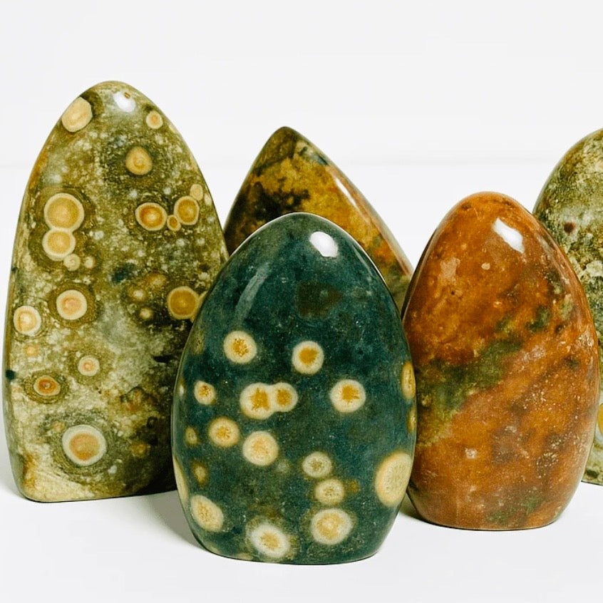 100 LB Super Mixed Crystal Carvings & Freeforms – Bulk Lot | | Wiccan Center