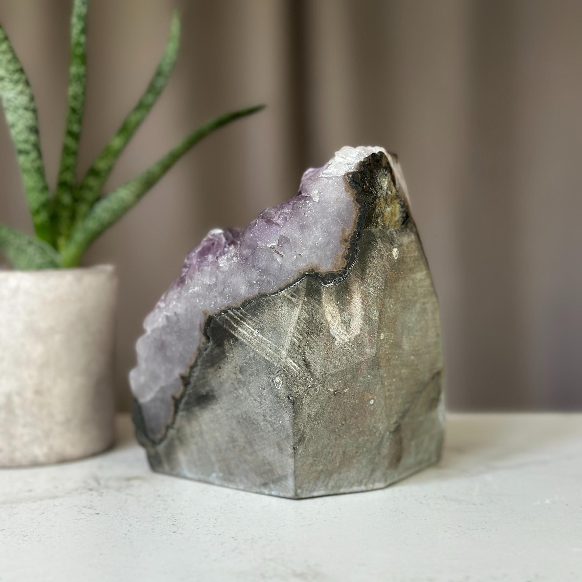 AMETHYST stone geode, Beautiful natural amethyst with agate formations, Top grade Uruguayan amethyst, Large crystals amethyst | Amethyst Geodes | Wiccan Center