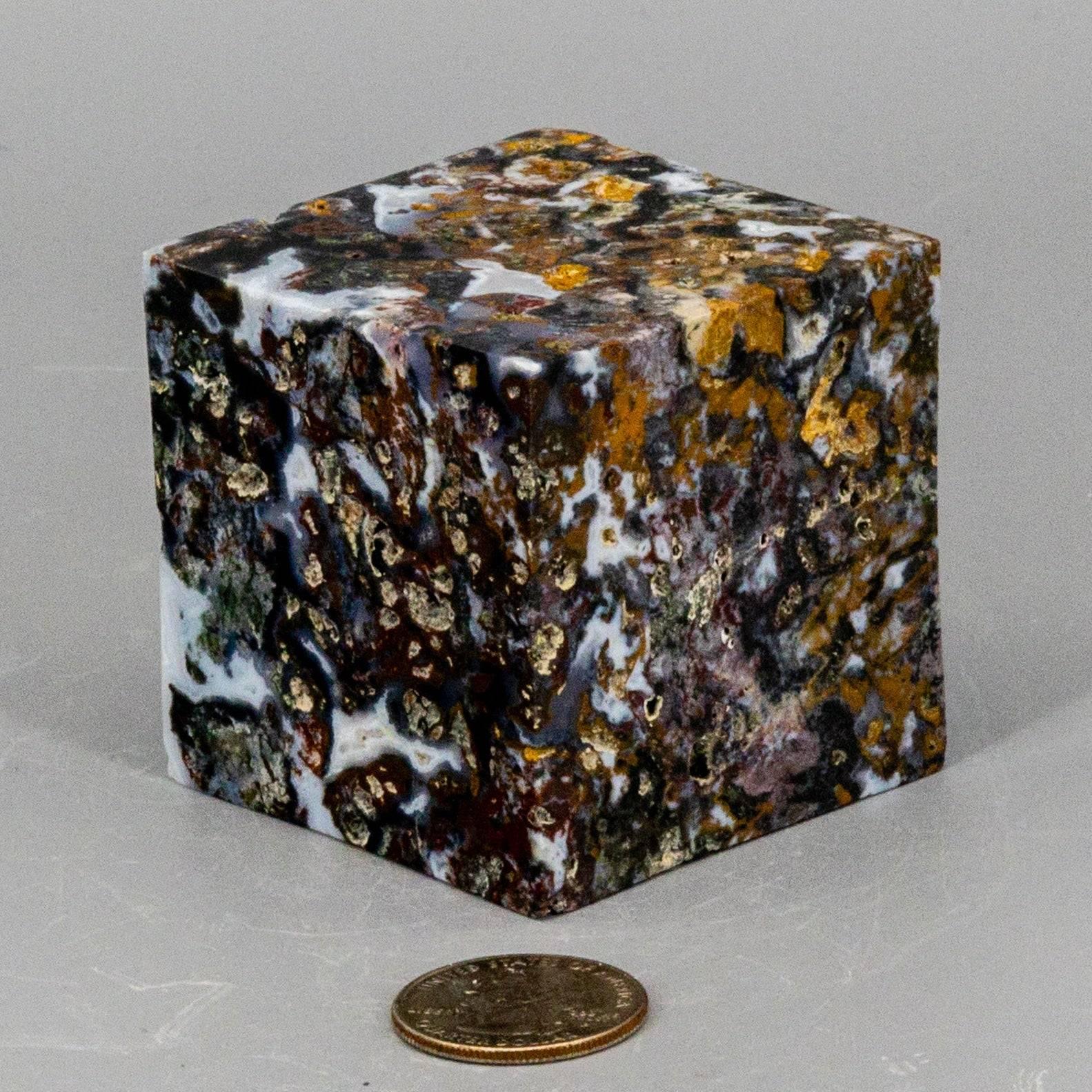Agate Cube w/t cut Corner 416g