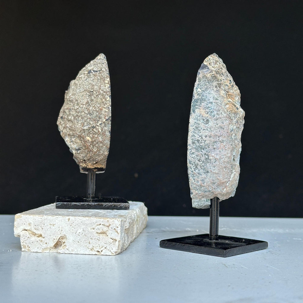 Agate Slice Set on Metal Stand for Desk & Nightstand | Rocks & Geodes | Wiccan Center