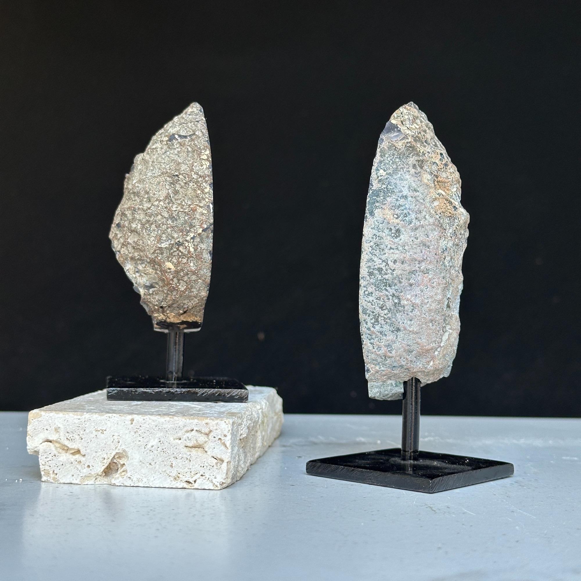 Agate Slice Set on Metal Stand for Desk & Nightstand | Rocks & Geodes | Wiccan Center