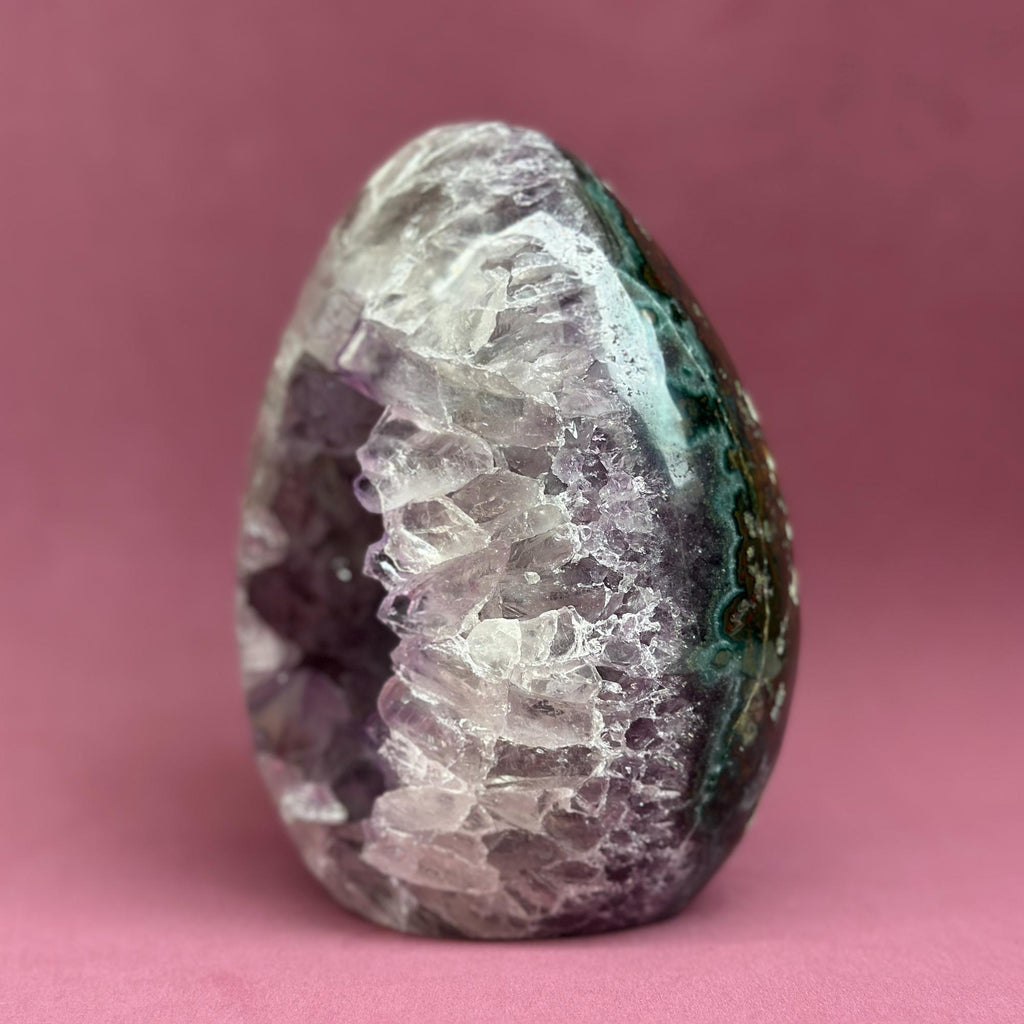 Amethyst Cut Base Crystal, Quartz Geodes, AAA Grade, Amethyst Free Standing Crystal | Rocks & Geodes | Wiccan Center