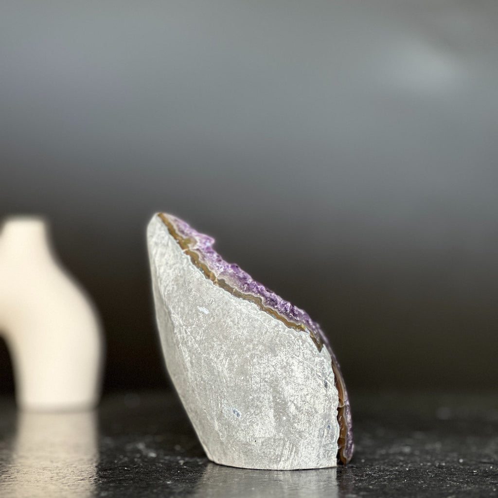 Amethyst gem, flame amethyst geode | Amethyst Geodes | Wiccan Center