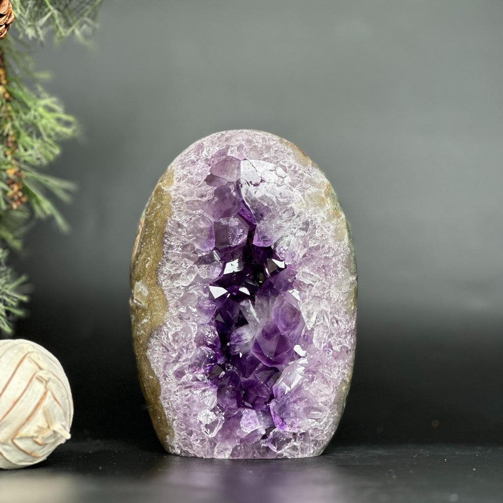Amethyst geode, Unique egg shaped amethyst cluster with agate edges | Amethyst Geodes | Wiccan Center