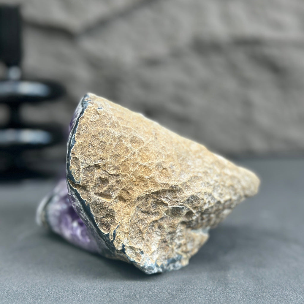 Amethyst precious stone | Amethyst Geodes | Wiccan Center