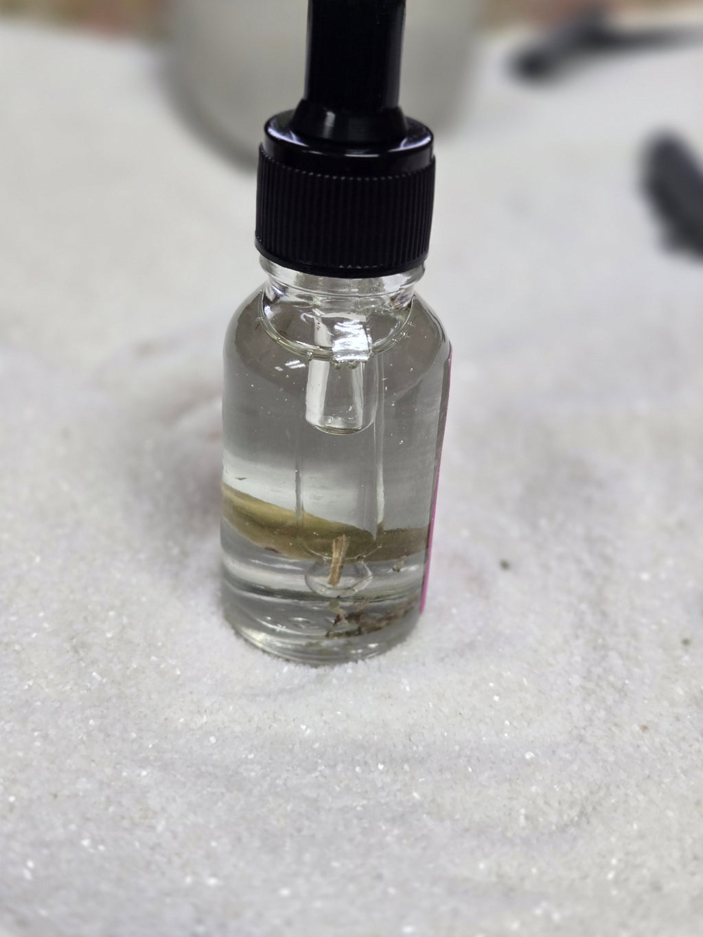 1901 Angel Oil - Divine Love & Soulmate Attraction Hoodoo Oil | Spiritual Oil | Wiccan Center