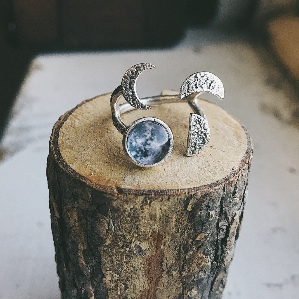 Moon Phase Sculpture Ring | Ring | Wiccan Center