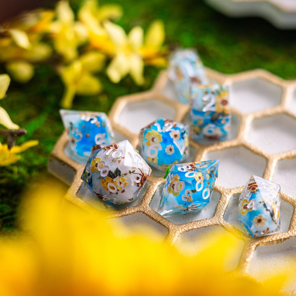 Bees And Flower Handmade Resin DND Dice Set | Resin Dice | Wiccan Center