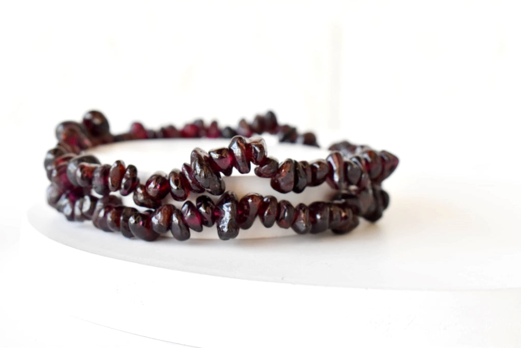 Garnet Chip Bracelet (Prosperity and Protection) | Bracelets | Wiccan Center