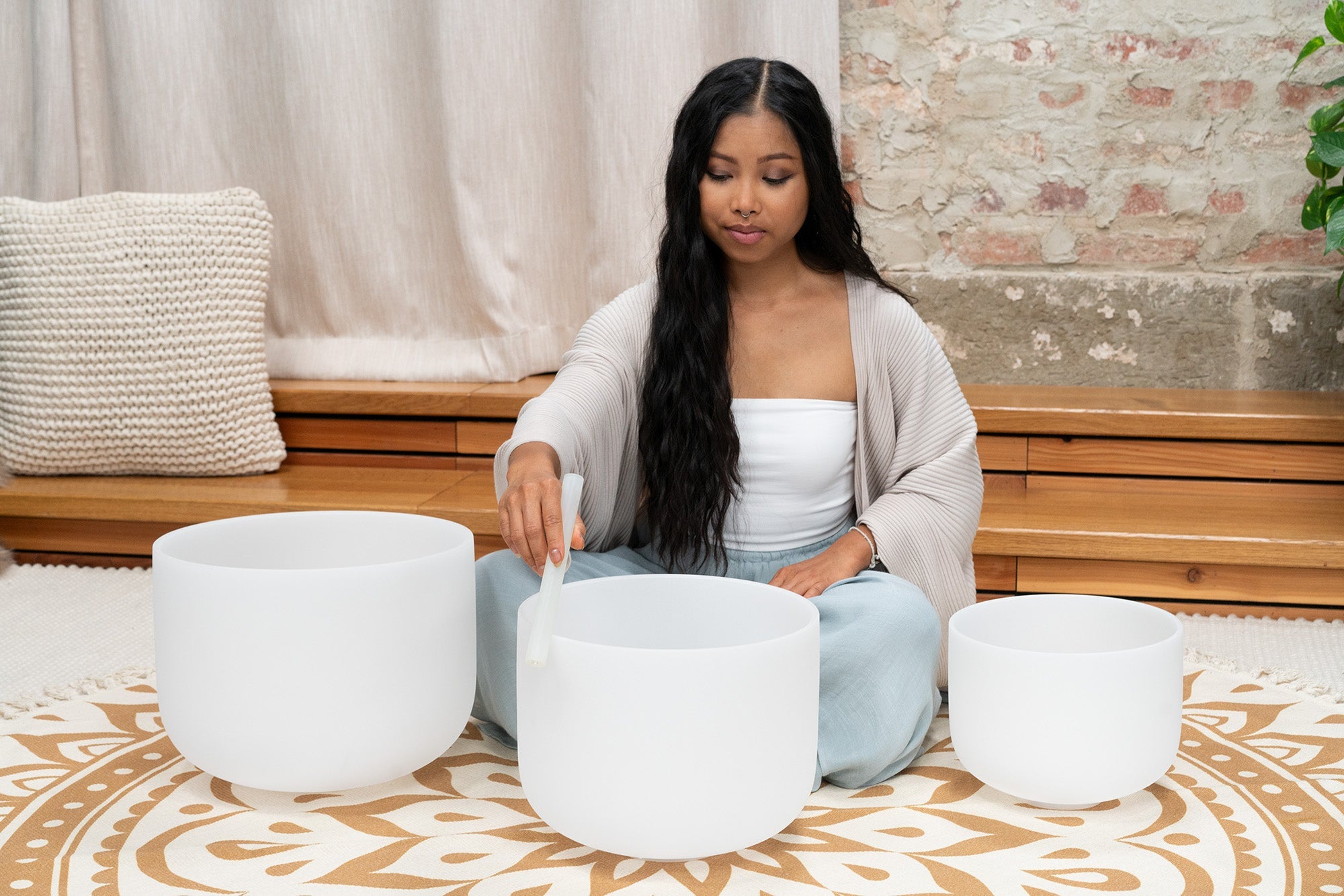 3-Piece White-Frosted Crystal Singing Bowl Set, G4/E4/C4, 432 Hz | | Wiccan Center