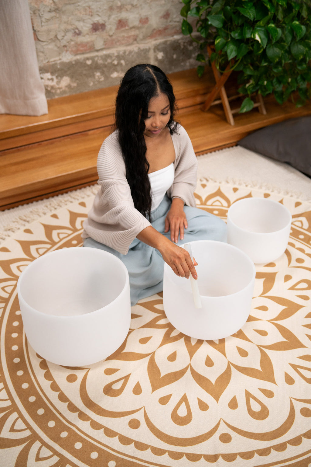 3-Piece White-Frosted Crystal Singing Bowl Set, G4/E4/C4, 432 Hz | | Wiccan Center