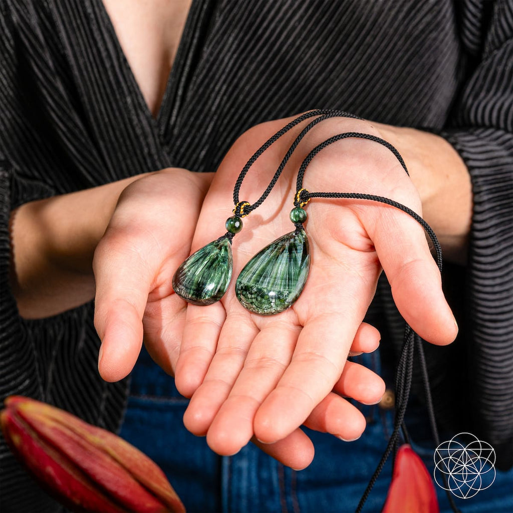 The Angel by My Side – Rare Seraphinite Pendant | Necklace | Wiccan Center