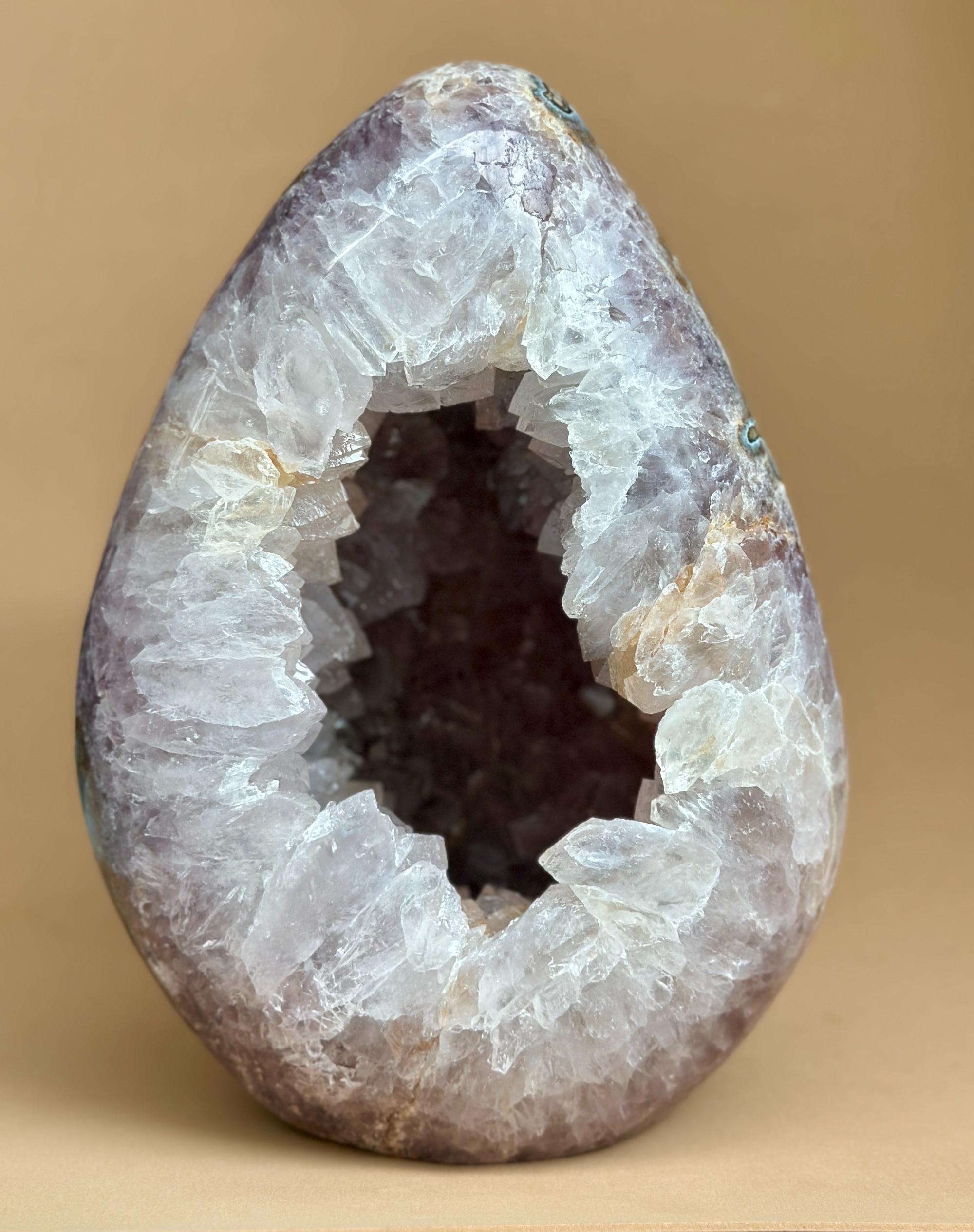 Crystal Geode, home decor with crystals eggs, quartz and agate find | Amethyst Geodes | Wiccan Center