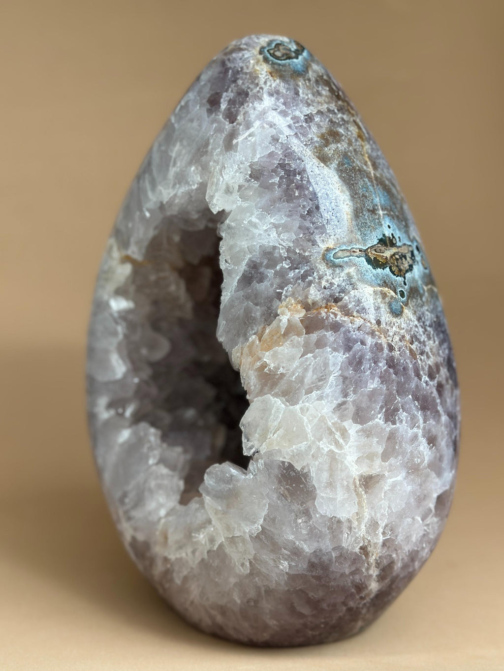 Crystal Geode, home decor with crystals eggs, quartz and agate find | Amethyst Geodes | Wiccan Center