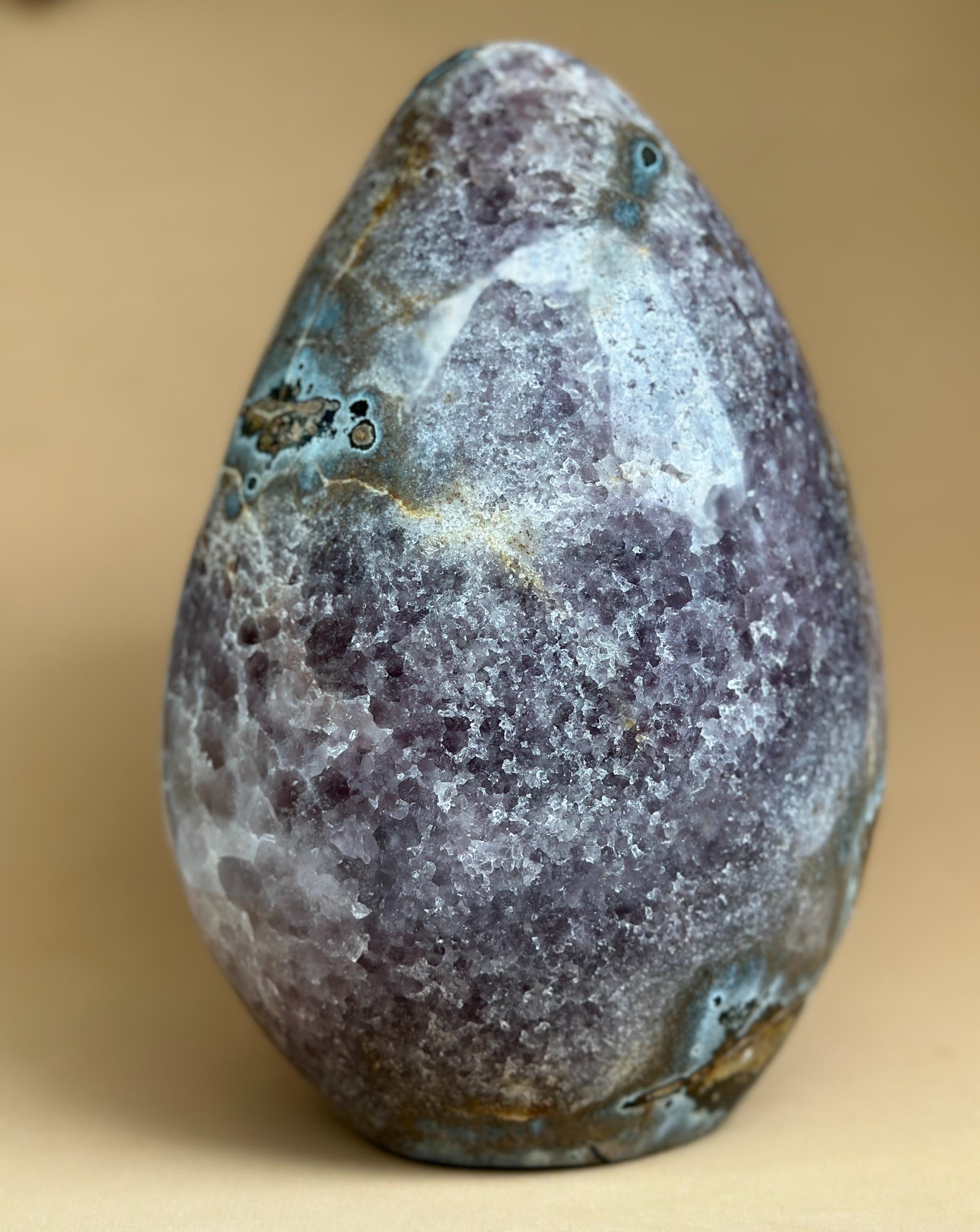 Crystal Geode, home decor with crystals eggs, quartz and agate find | Amethyst Geodes | Wiccan Center