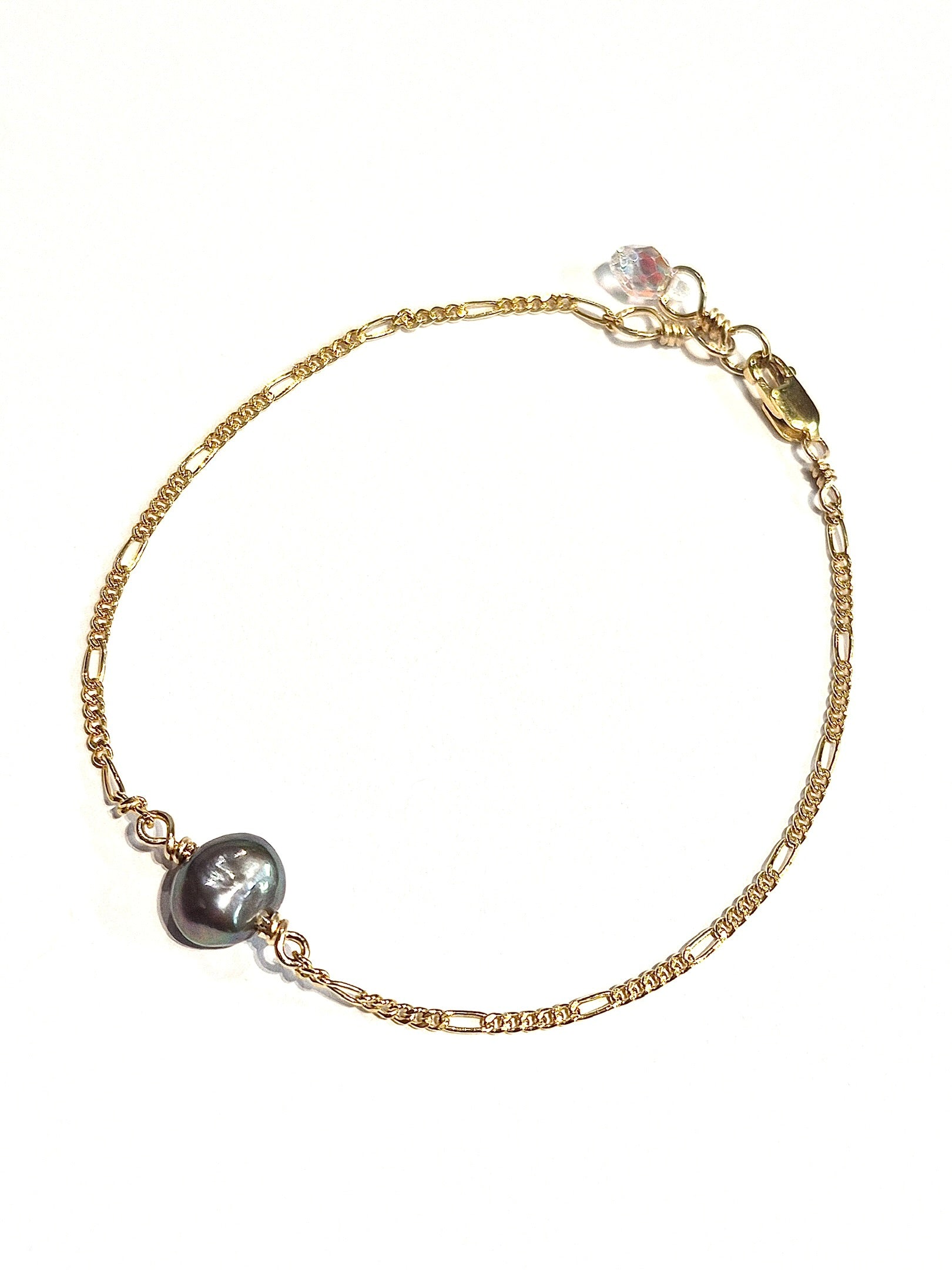 Single Round Pearl Bracelet with Swarovski Clasp