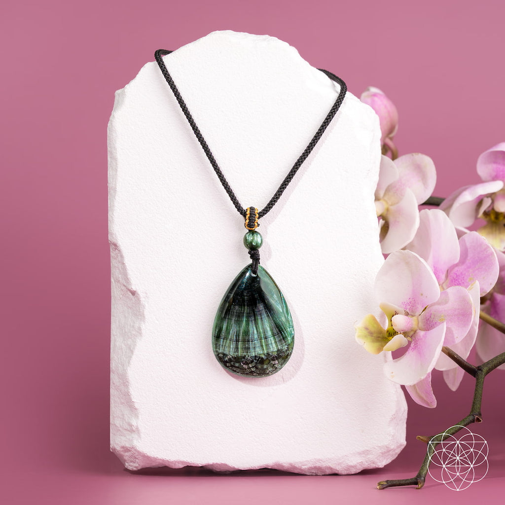 The Angel by My Side – Rare Seraphinite Pendant | Necklace | Wiccan Center