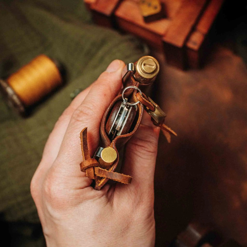 Pirate Goods First Mate v3 Pocket Organizer – Leather EDC Pocket Carrier | Pocket Organizer | Wiccan Center