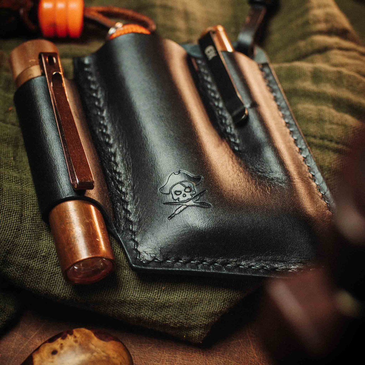 Pirate Goods First Mate v3 Pocket Organizer – Leather EDC Pocket Carrier | Pocket Organizer | Wiccan Center