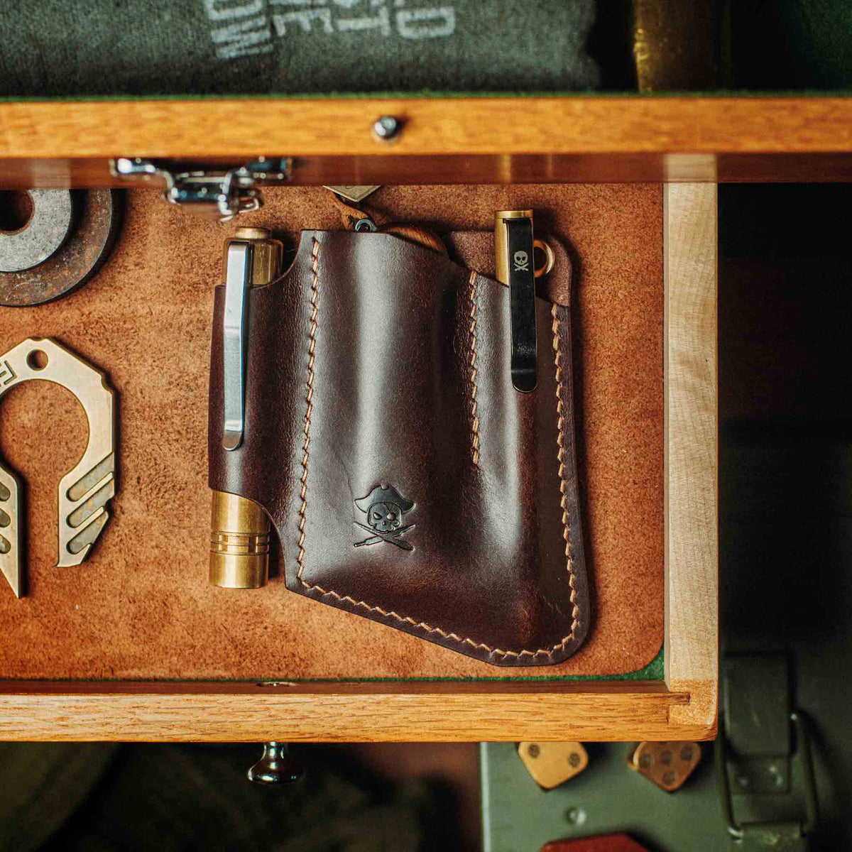 Pirate Goods First Mate v3 Pocket Organizer – Leather EDC Pocket Carrier | Pocket Organizer | Wiccan Center
