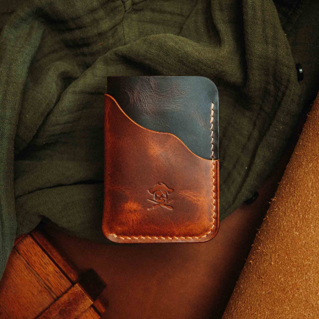 Venturer v2 – Minimalist Leather Wallet | Card Holder | Wiccan Center