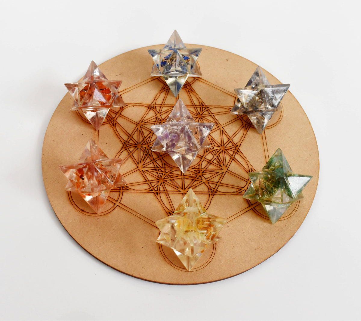 7 Chakra Orgone Merkaba Set, Chakra Crystals Set with Wooden Grid Plate, Selenite Log | Merkaba & Platonic Solids | Wiccan Center
