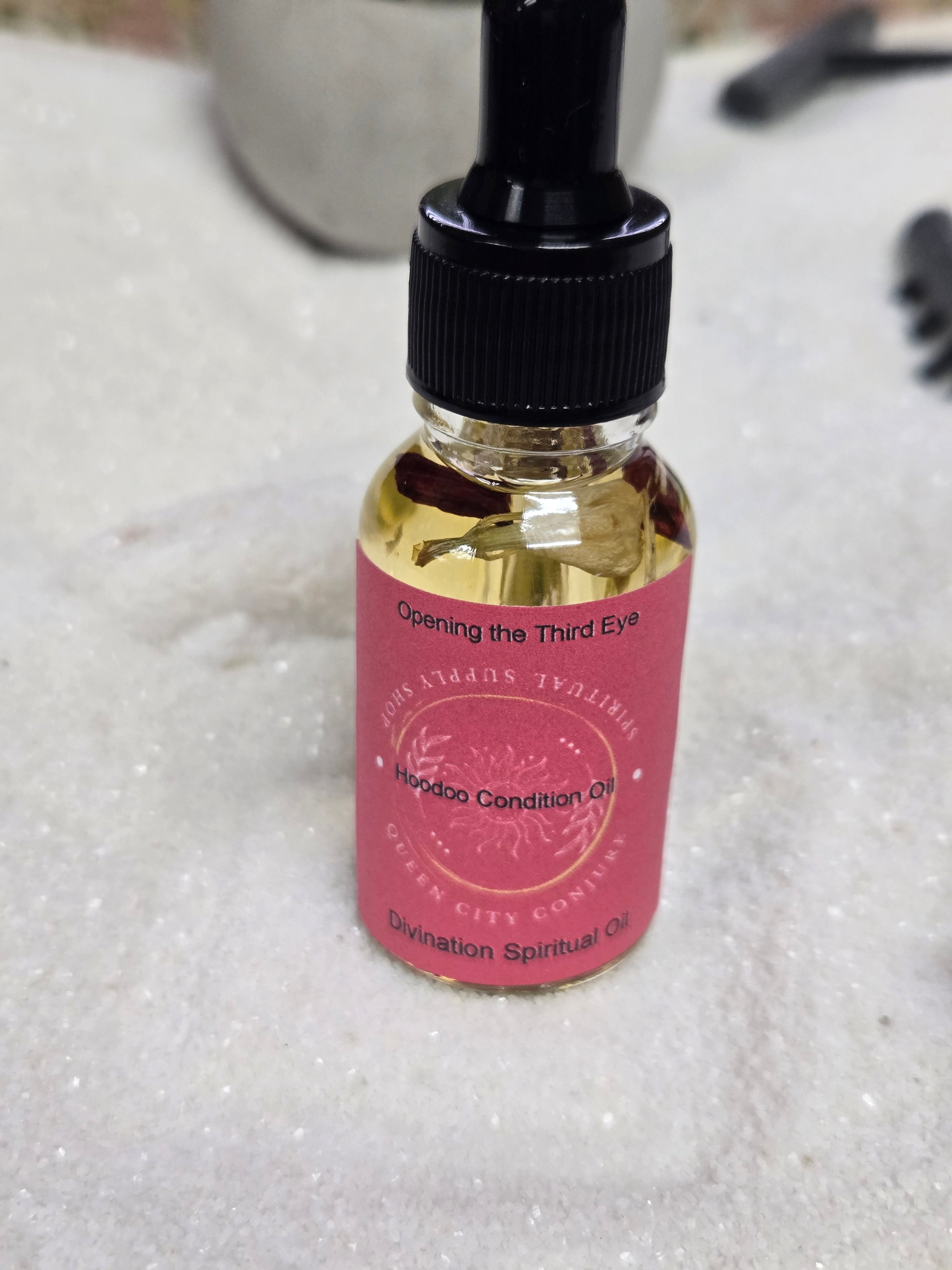 Divination Oil - Psychic Abilities & Third Eye Hoodoo Conjure Oil | Spiritual Oil | Wiccan Center