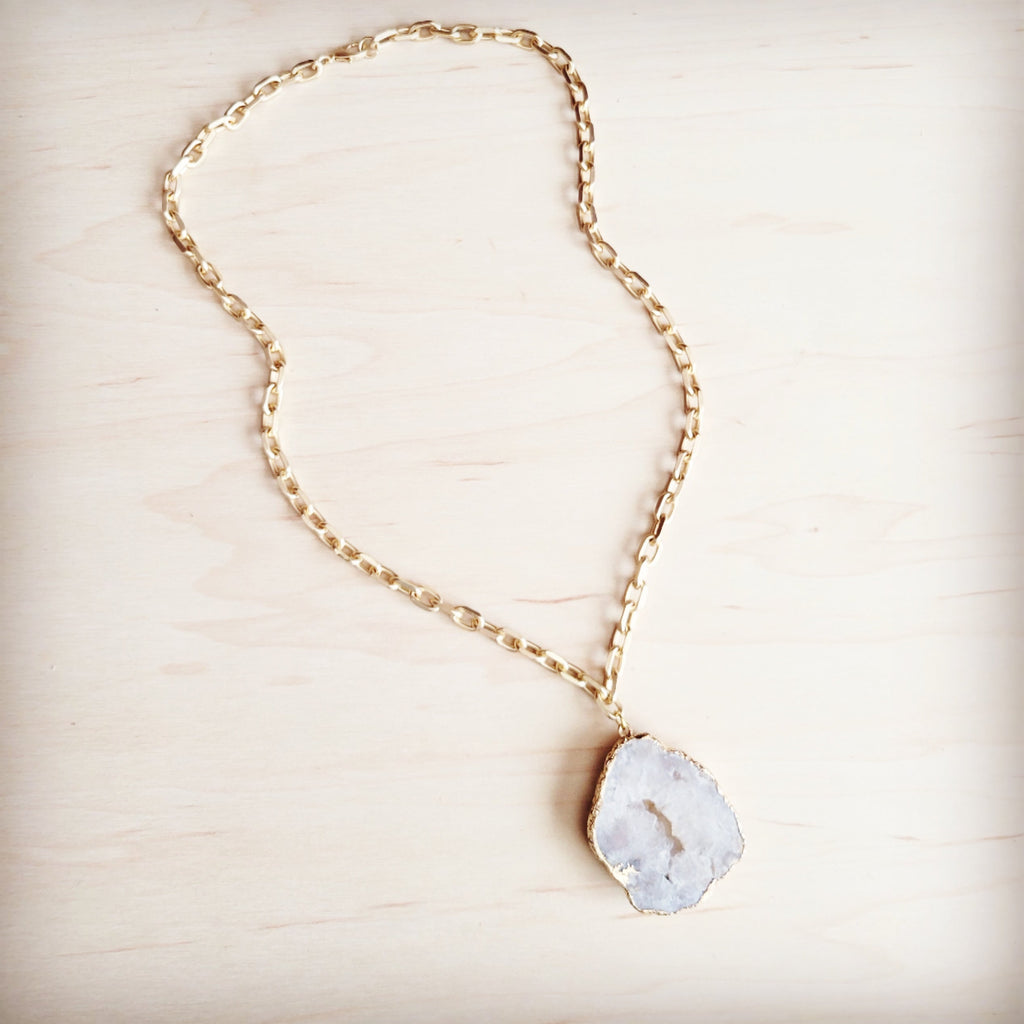 **Matte Gold Gilded Agate Pendant on Gold Chain Necklace 257kl