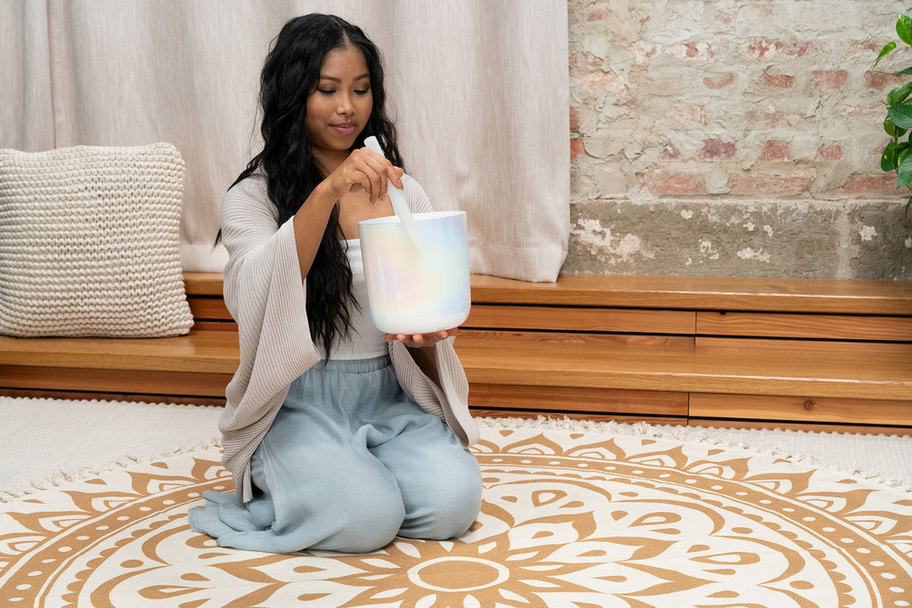 7" Essence Crystal Singing Bowl, Note B3, Creamy, Crown Chakra, 440 Hz | | Wiccan Center