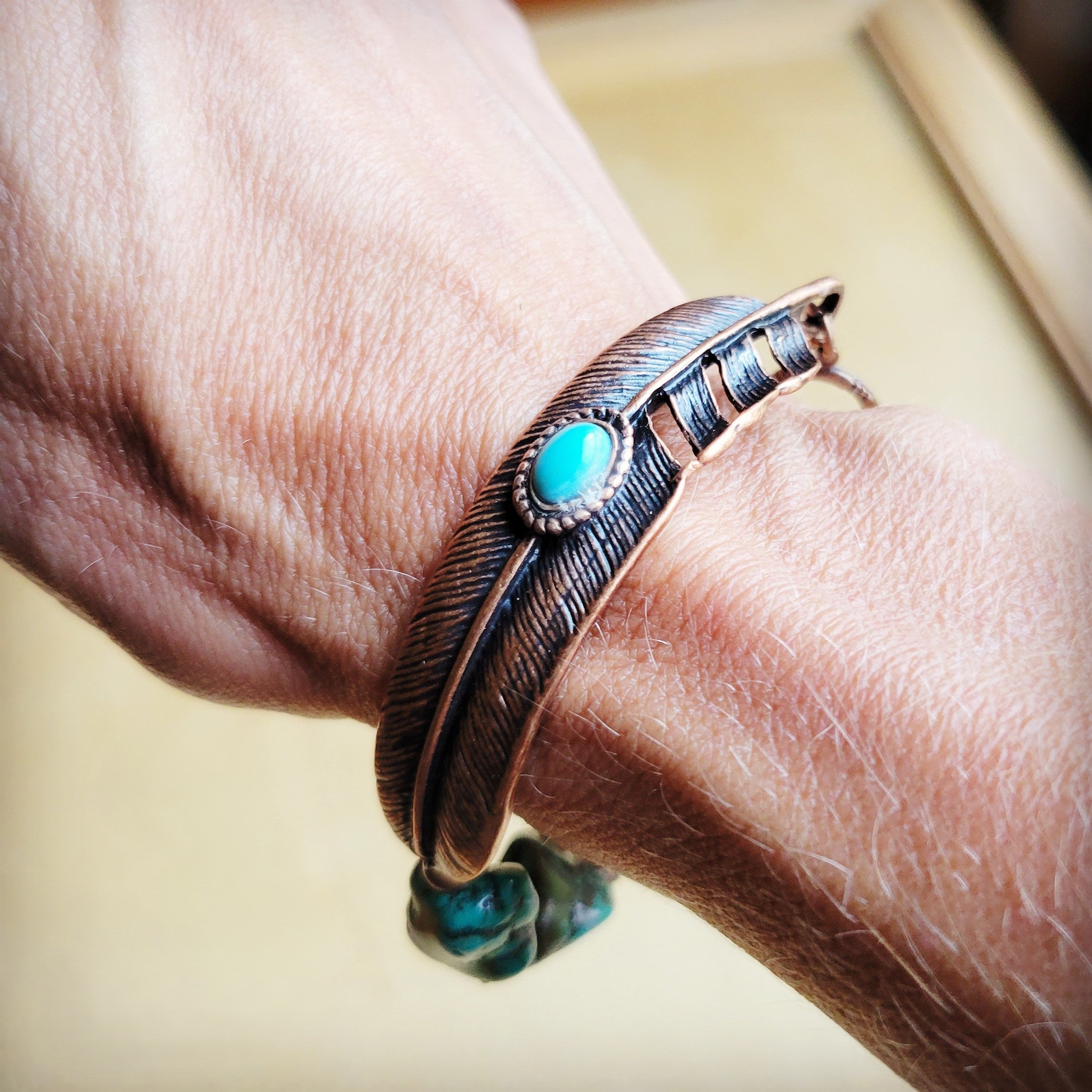 Blue Chunky Turquoise Feather Beaded Bracelet 809m