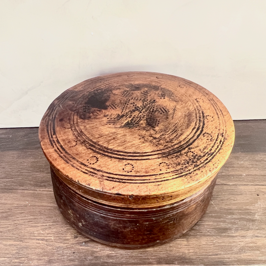 Fedir Vintage Box | Box | Wiccan Center