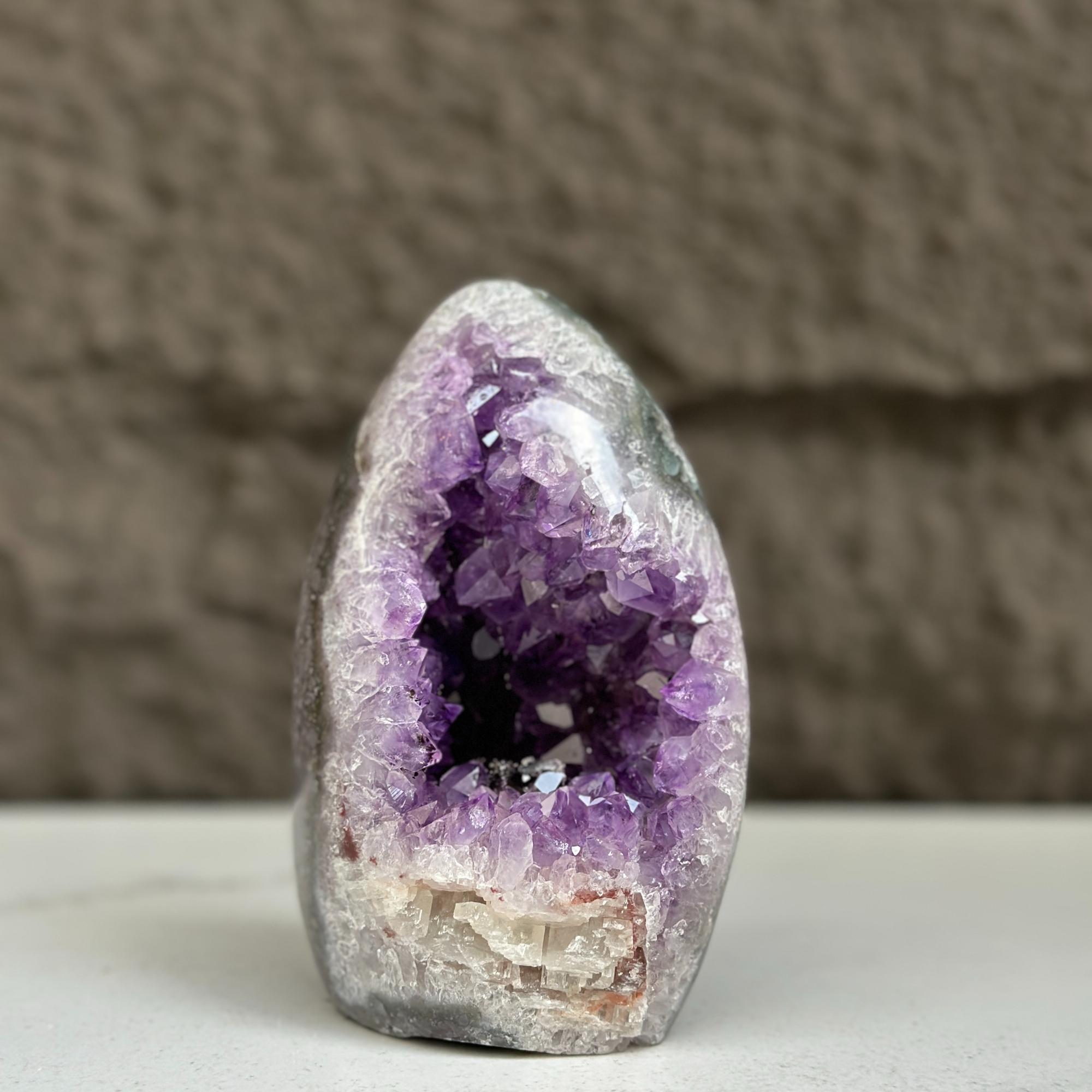 Natural Quartz Amethyst Geode Egg | | Wiccan Center