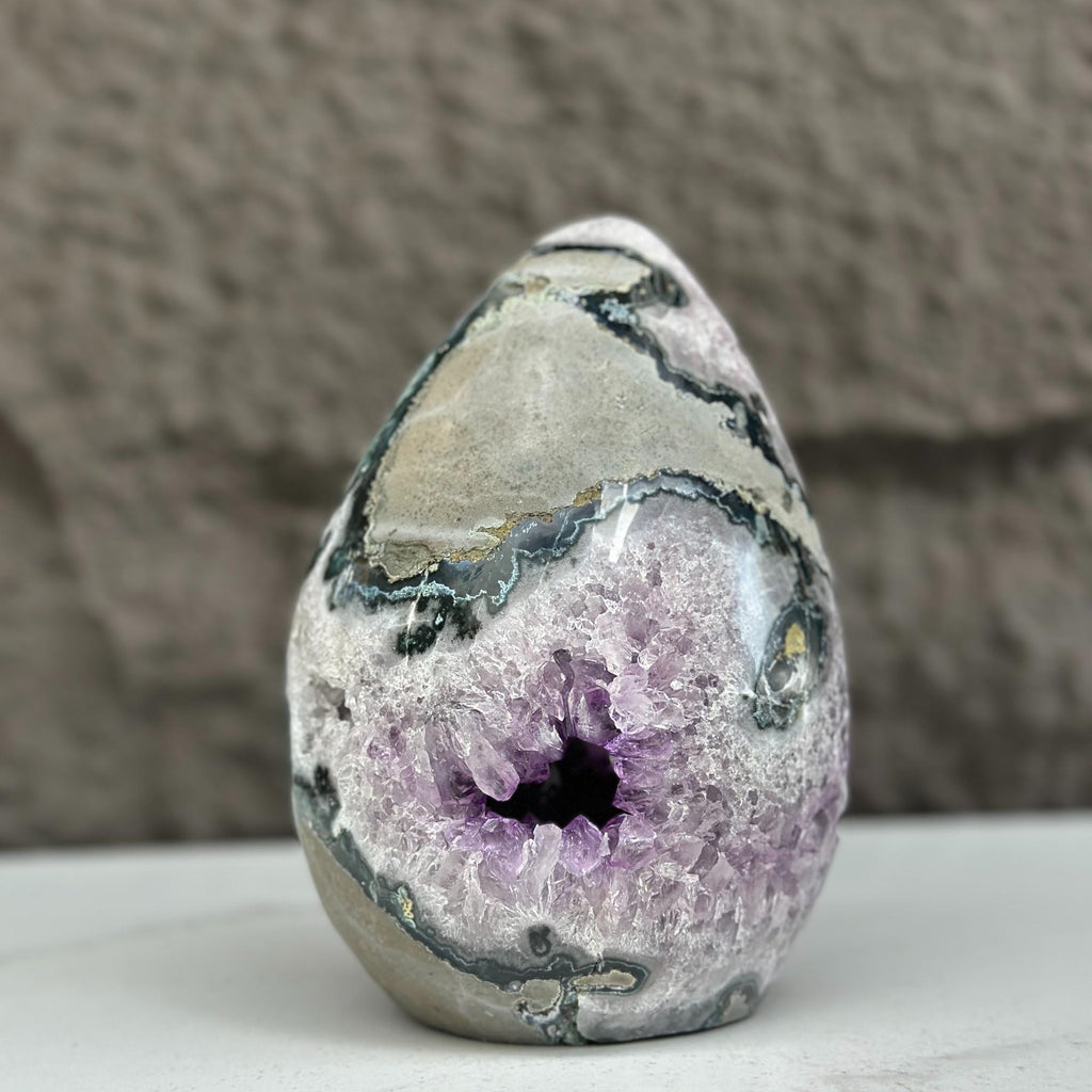 Semi precious stone, large amethyst geode | Geodes & Bowls | Wiccan Center