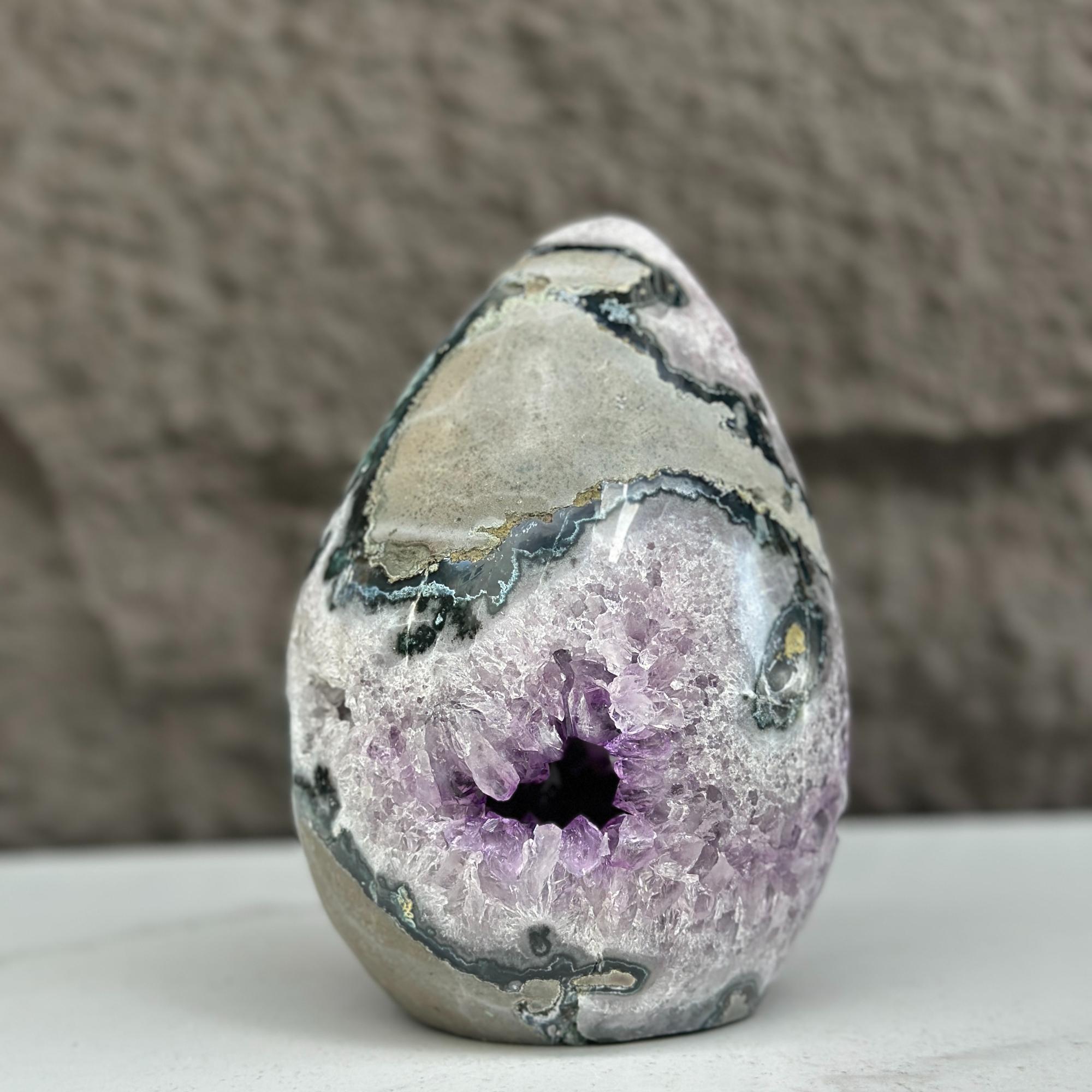 Semi precious stone, large amethyst geode | Geodes & Bowls | Wiccan Center