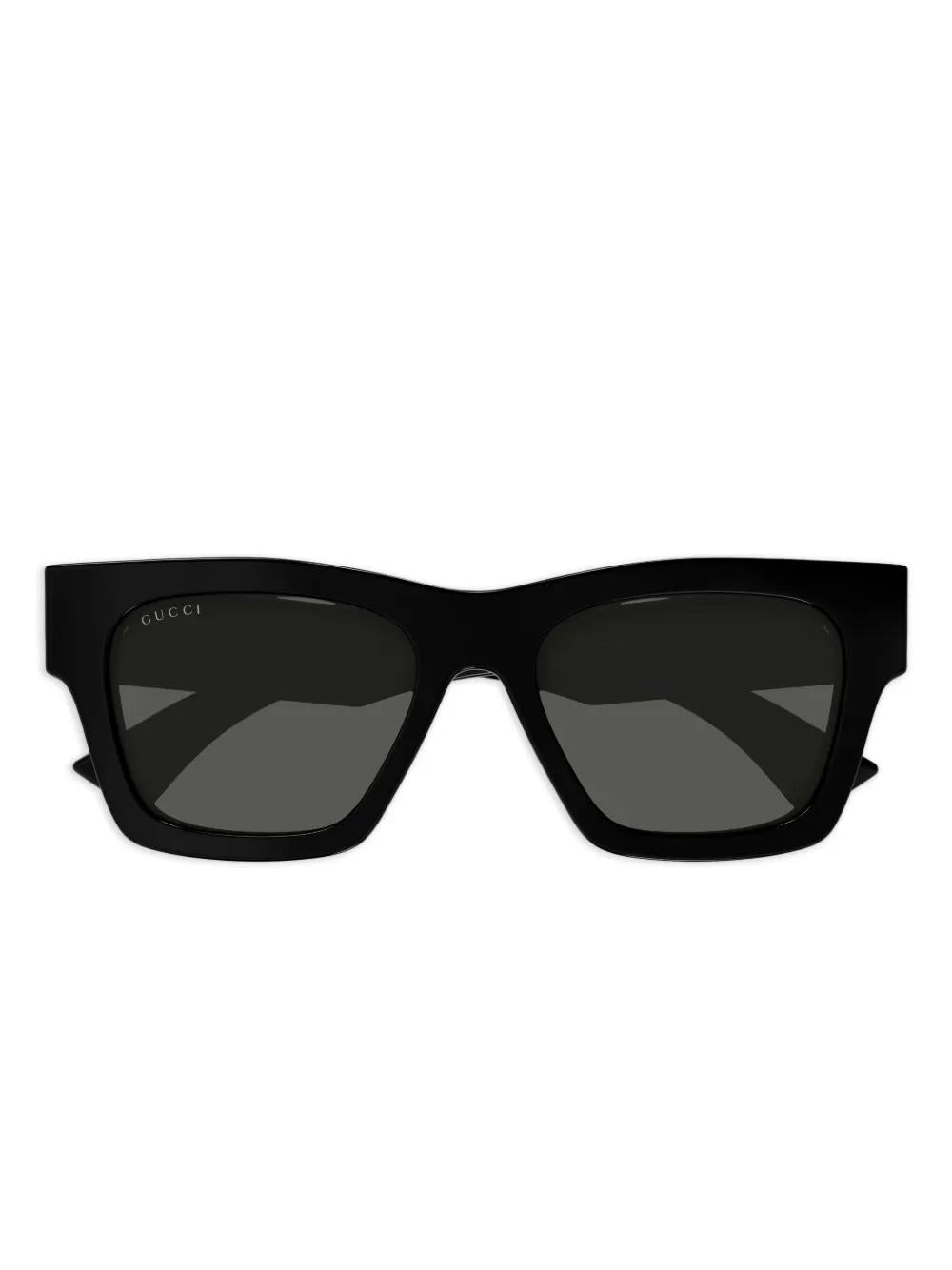 GUCCI Chic Women's Sunglasses with Sleek Design