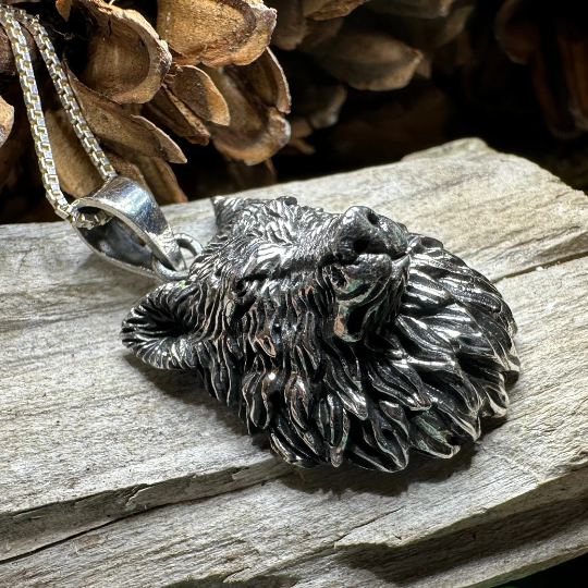 Aesir Wolf Necklace in Sterling Silver