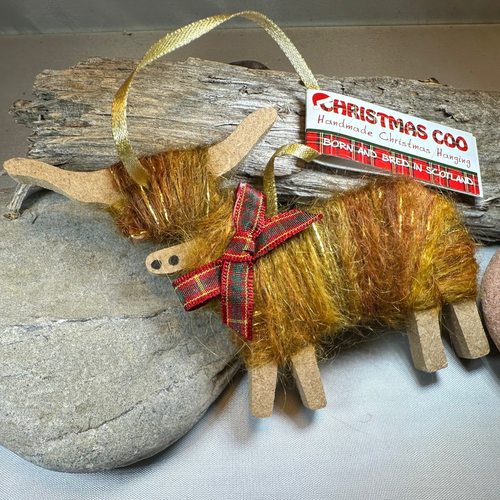 Christmas Highland Cow Ornament - Made in Scotland | Gifts | Wiccan Center