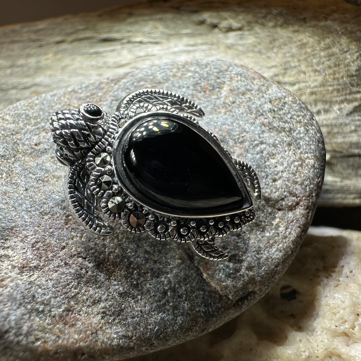 Aryn Onyx Turtle Brooch in Sterling Silver | Pendant | Wiccan Center