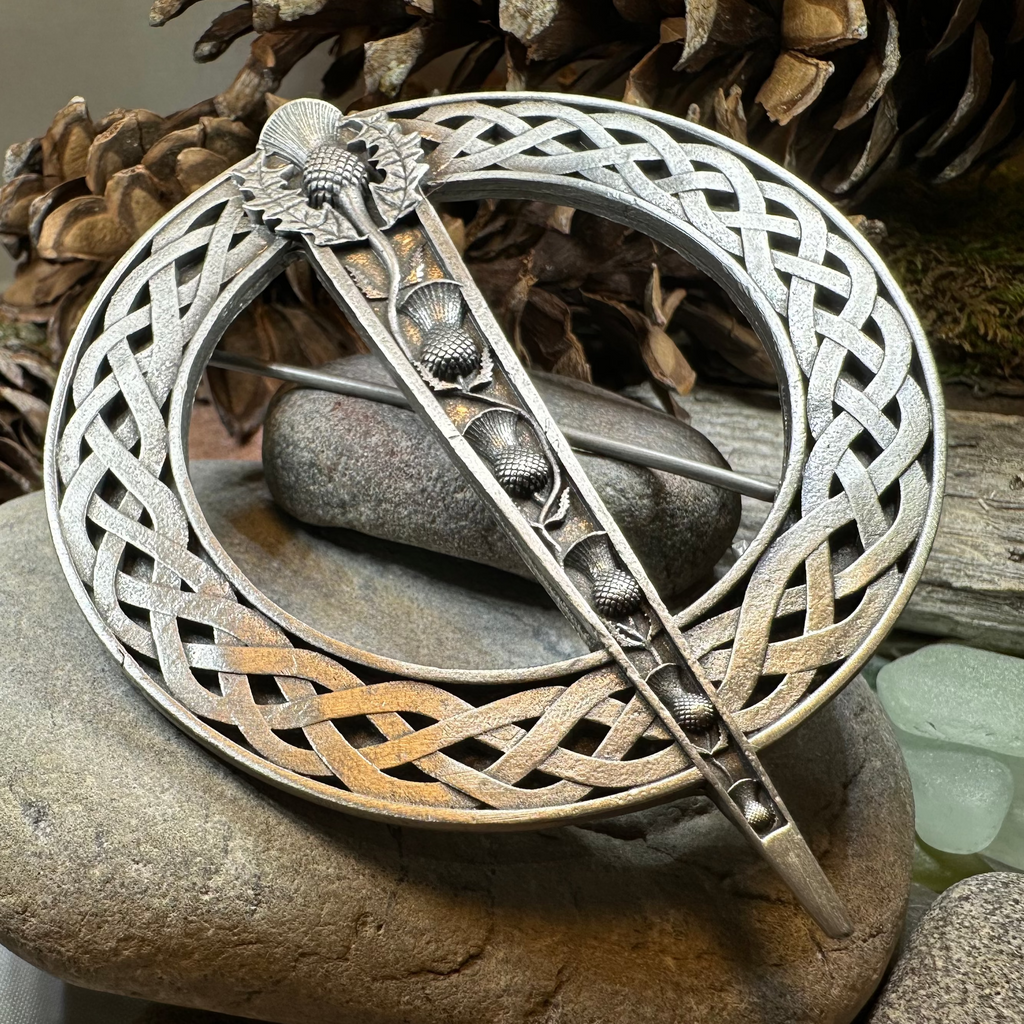 Strathclyde Thistle Tartan Pin - Handmade in Scotland