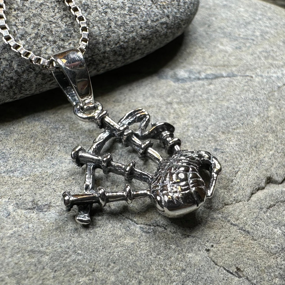 Tartan Bagpipes Necklace | Pendant | Wiccan Center