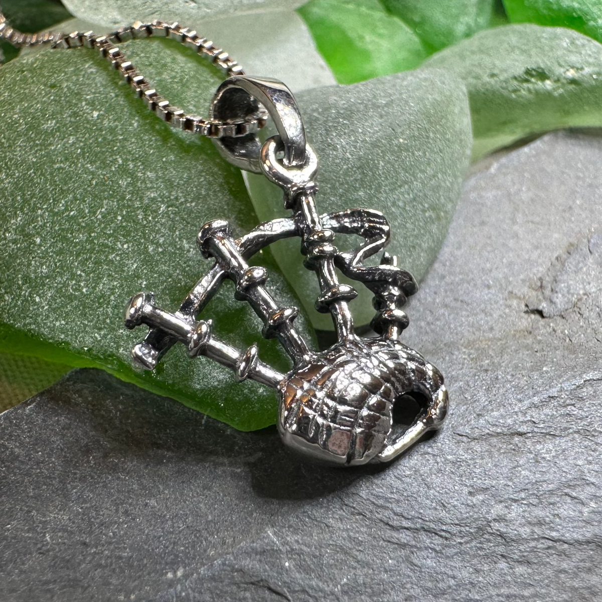 Tartan Bagpipes Necklace | Pendant | Wiccan Center
