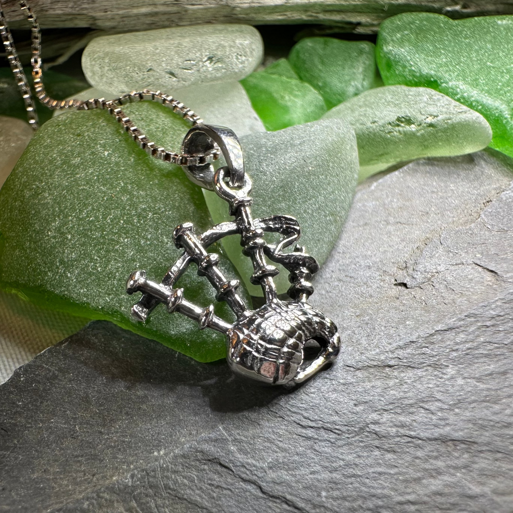 Tartan Bagpipes Necklace | Pendant | Wiccan Center