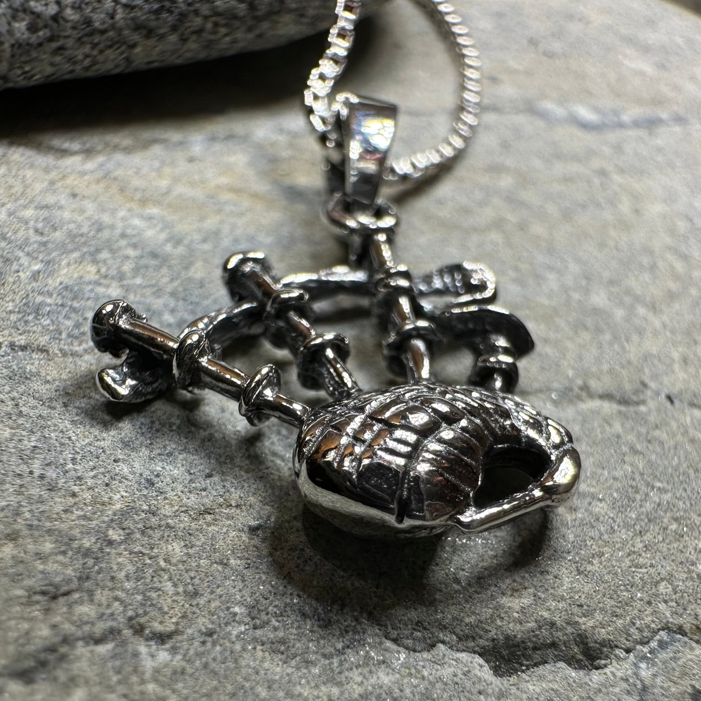 Tartan Bagpipes Necklace | Pendant | Wiccan Center