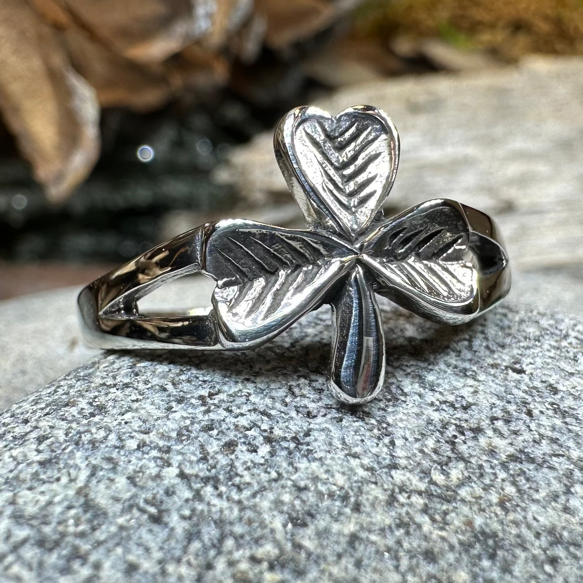 Sláinte Shamrock Celtic Ring | Ring | Wiccan Center