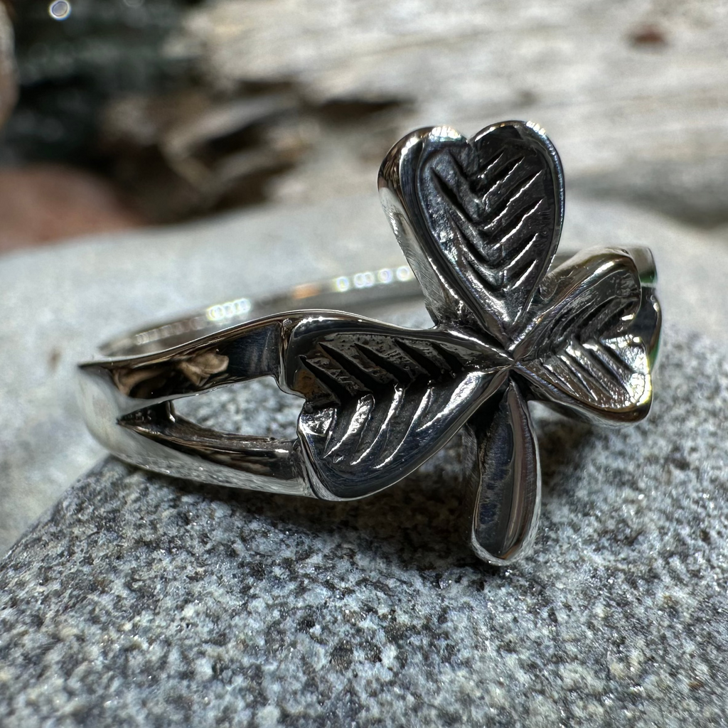 Sláinte Shamrock Celtic Ring | Ring | Wiccan Center