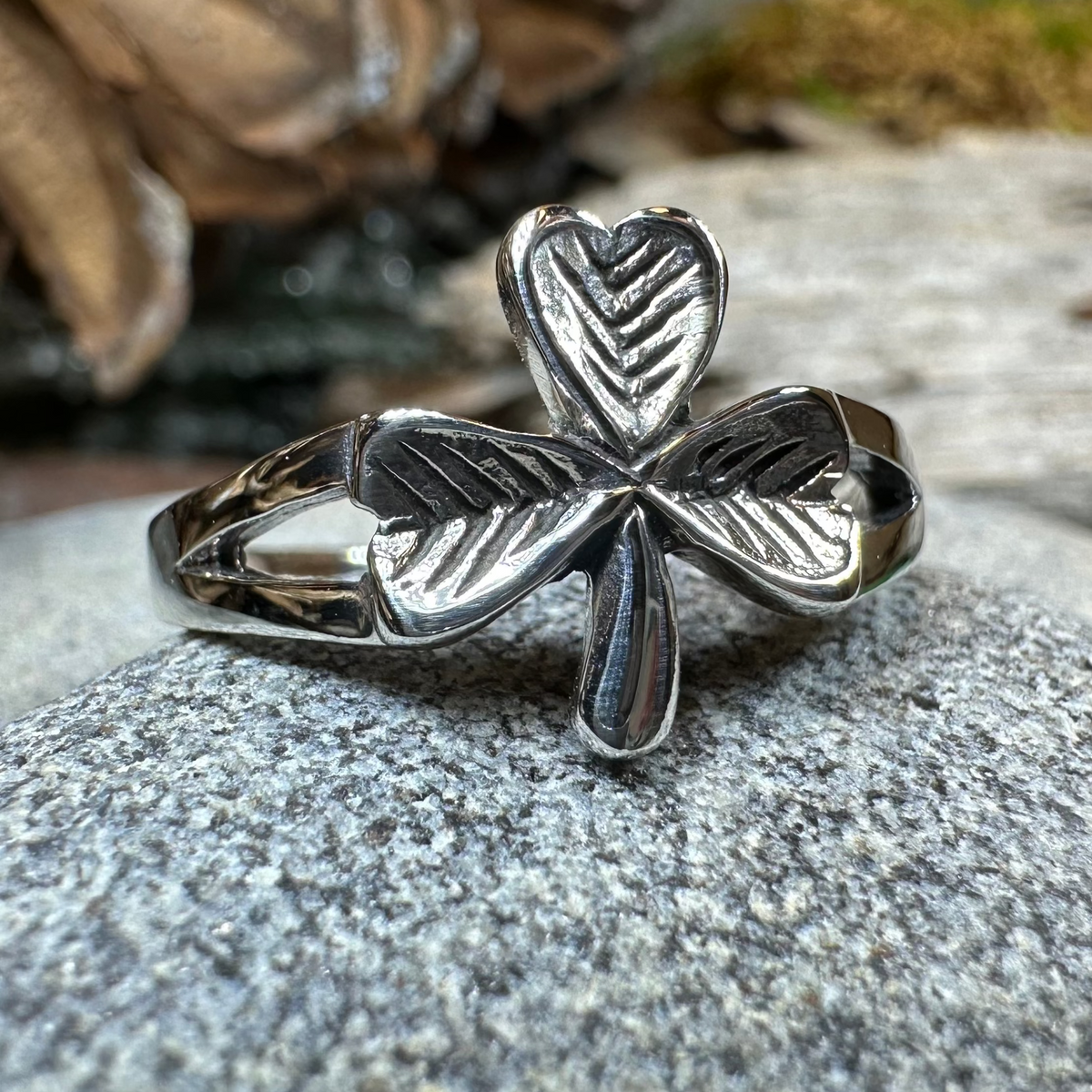 Sláinte Shamrock Celtic Ring | Ring | Wiccan Center