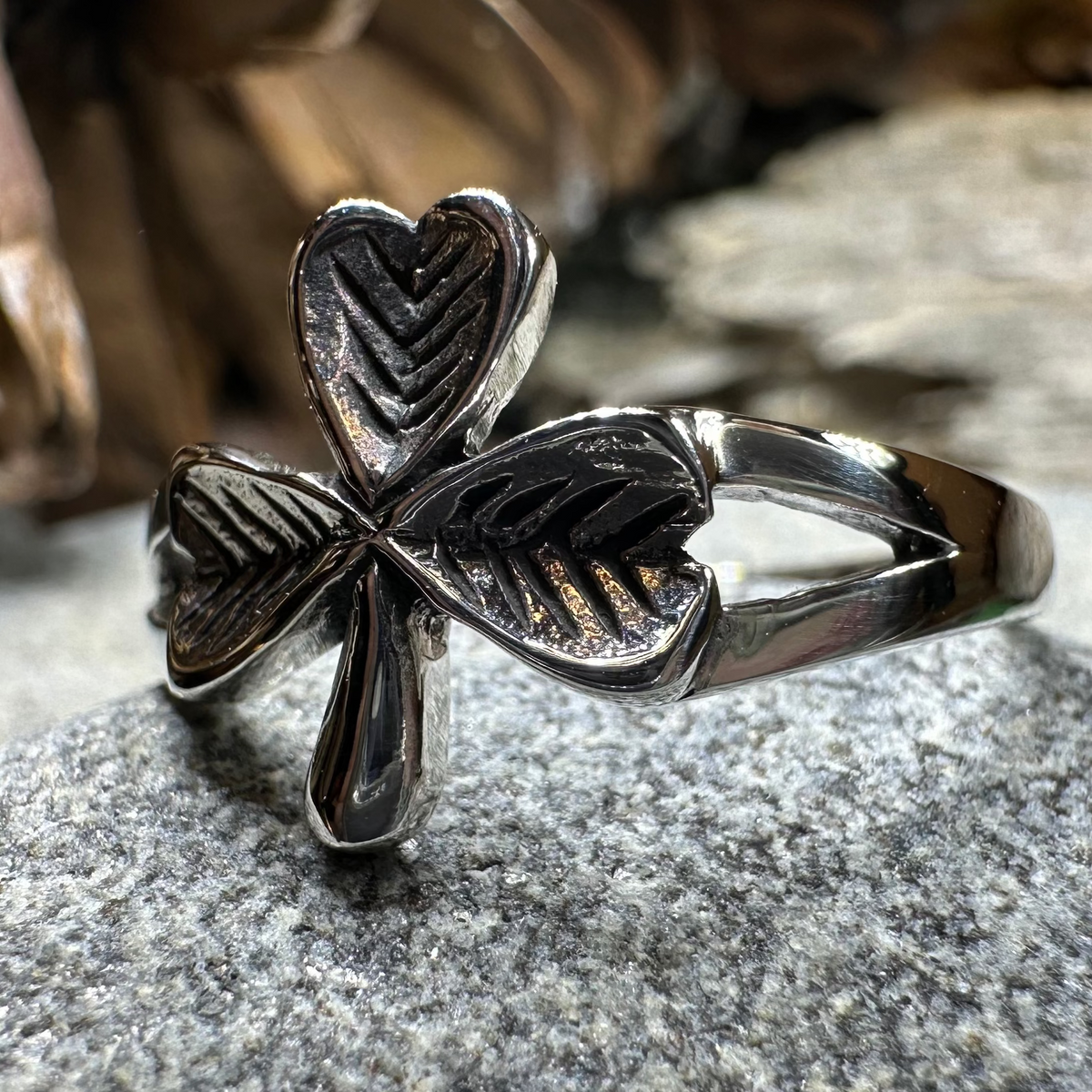 Sláinte Shamrock Celtic Ring | Ring | Wiccan Center