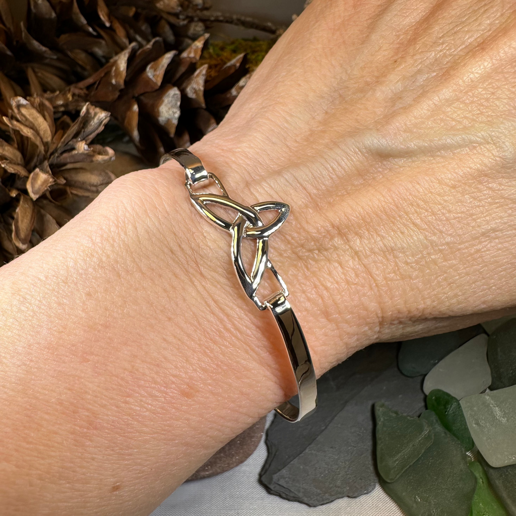 Celtic Triquetra Bracelet in Sterling Silver | Cuff Bracelet | Wiccan Center