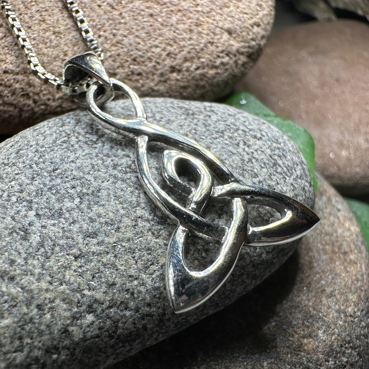 Mother's Knot Necklace | Pendant | Wiccan Center