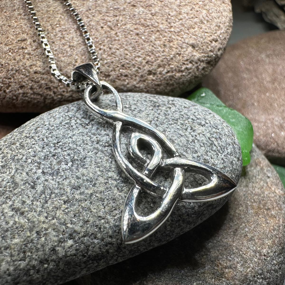 Mother's Knot Necklace | Pendant | Wiccan Center